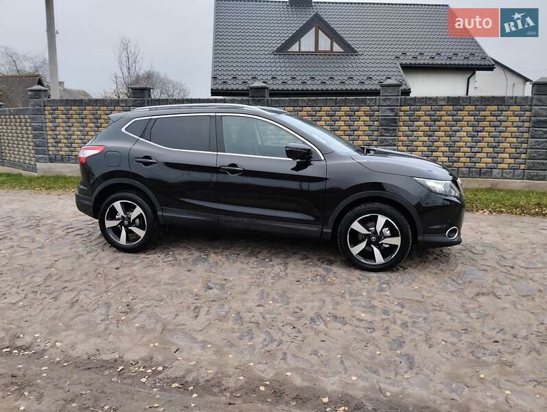 Внедорожник / Кроссовер Nissan Qashqai 2015 в Дубно фото 2 Внедорожник / Кроссовер Nissan Qashqai 2015 в Дубно