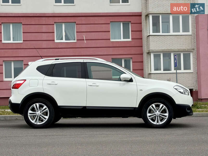 Позашляховик / Кросовер Nissan Qashqai 2010 в Вінниці