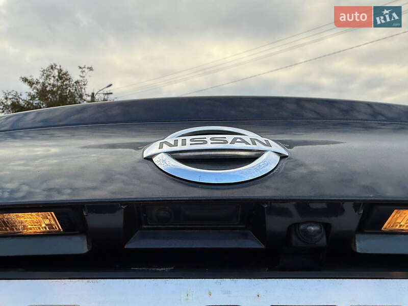 Позашляховик / Кросовер Nissan Qashqai 2015 в Стрию