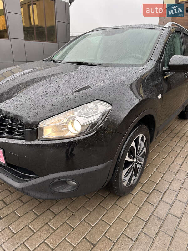 Позашляховик / Кросовер Nissan Qashqai 2011 в Рівному