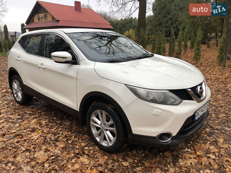 Внедорожник / Кроссовер Nissan Qashqai 2015 в Тернополе фото 9 Внедорожник / Кроссовер Nissan Qashqai 2015 в Тернополе
