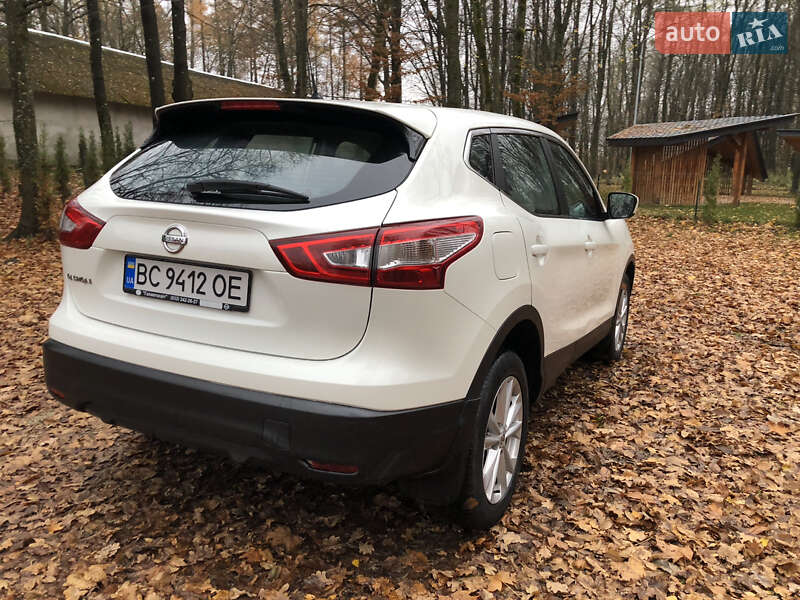 Внедорожник / Кроссовер Nissan Qashqai 2015 в Тернополе фото 17 Внедорожник / Кроссовер Nissan Qashqai 2015 в Тернополе