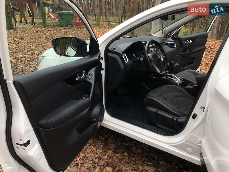 Внедорожник / Кроссовер Nissan Qashqai 2015 в Тернополе фото 52 Внедорожник / Кроссовер Nissan Qashqai 2015 в Тернополе