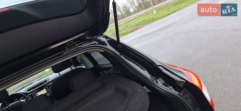 Внедорожник / Кроссовер Nissan Qashqai 2015 в Новоархангельске