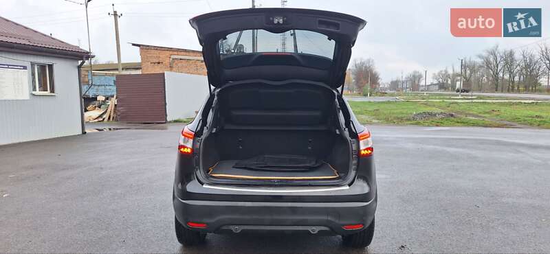 Внедорожник / Кроссовер Nissan Qashqai 2015 в Новоархангельске