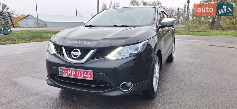 Внедорожник / Кроссовер Nissan Qashqai 2015 в Новоархангельске
