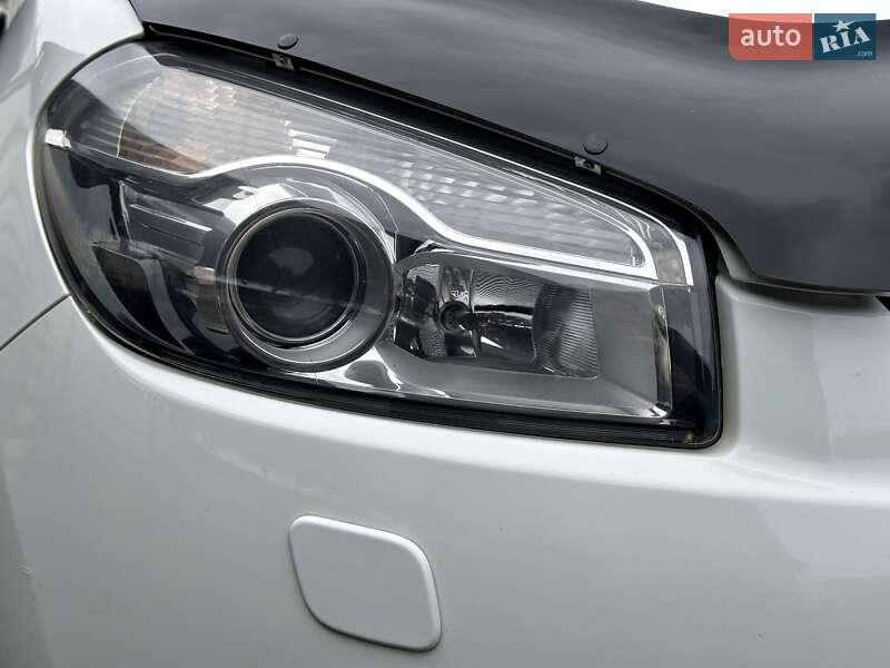 Позашляховик / Кросовер Nissan Qashqai 2010 в Одесі