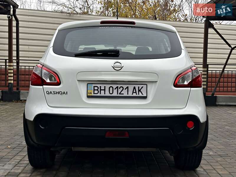 Позашляховик / Кросовер Nissan Qashqai 2010 в Одесі