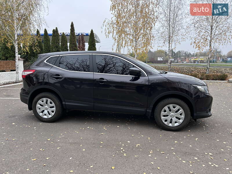 Внедорожник / Кроссовер Nissan Qashqai 2017 в Смеле фото 4 Внедорожник / Кроссовер Nissan Qashqai 2017 в Смеле