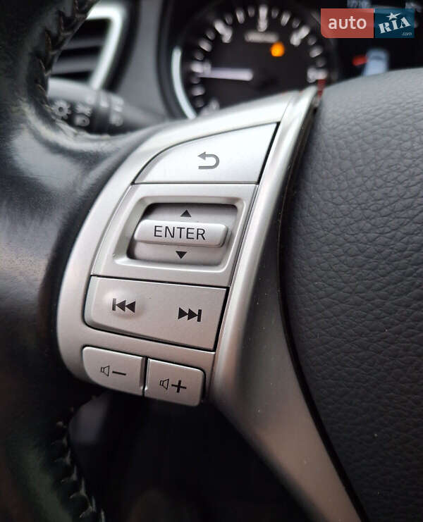 Внедорожник / Кроссовер Nissan Qashqai 2017 в Дубно