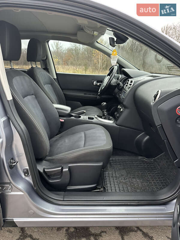 Внедорожник / Кроссовер Nissan Qashqai 2010 в Хмельницком