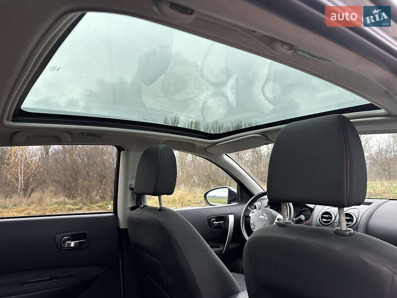 Внедорожник / Кроссовер Nissan Qashqai 2010 в Хмельницком