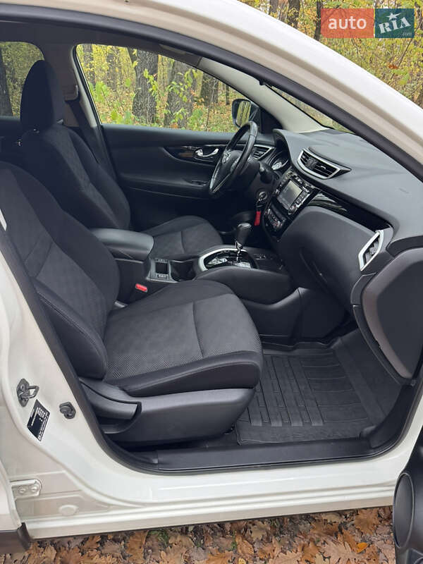 Внедорожник / Кроссовер Nissan Qashqai 2017 в Киеве