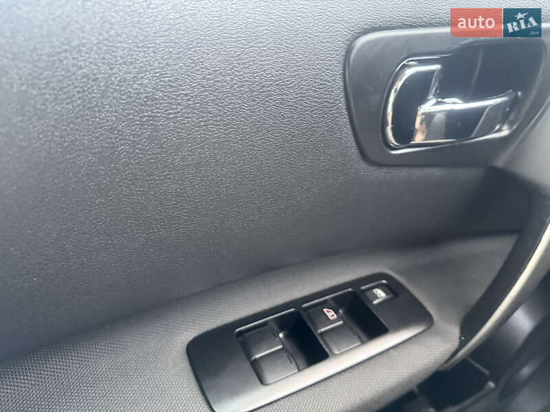 Внедорожник / Кроссовер Nissan Qashqai 2009 в Млинове фото 24 Внедорожник / Кроссовер Nissan Qashqai 2009 в Млинове