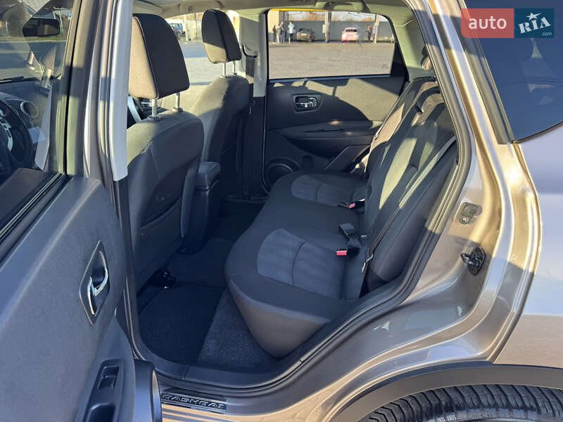 Позашляховик / Кросовер Nissan Qashqai 2012 в Луцьку