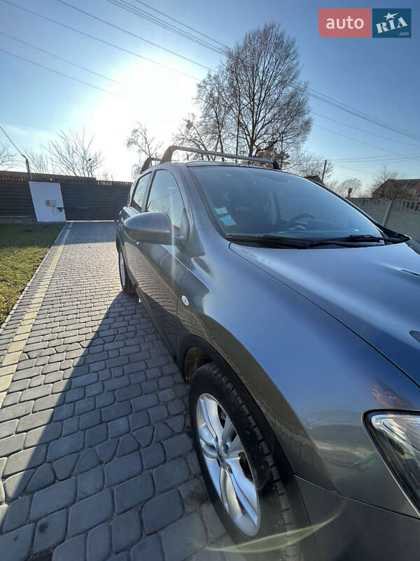 Позашляховик / Кросовер Nissan Qashqai 2011 в Турійську