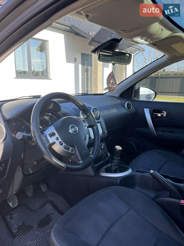 Позашляховик / Кросовер Nissan Qashqai 2011 в Турійську