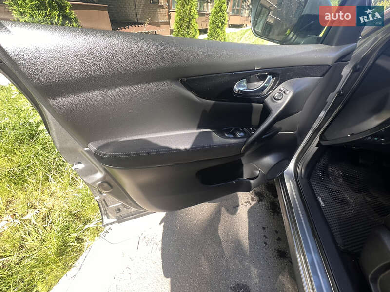 Внедорожник / Кроссовер Nissan Qashqai 2015 в Чернигове