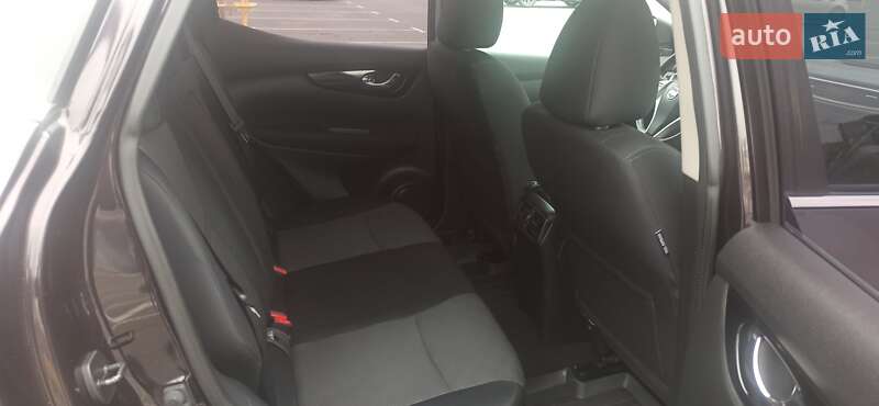 Позашляховик / Кросовер Nissan Qashqai 2016 в Броварах