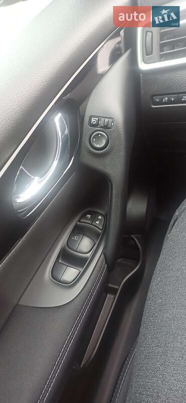 Позашляховик / Кросовер Nissan Qashqai 2016 в Броварах