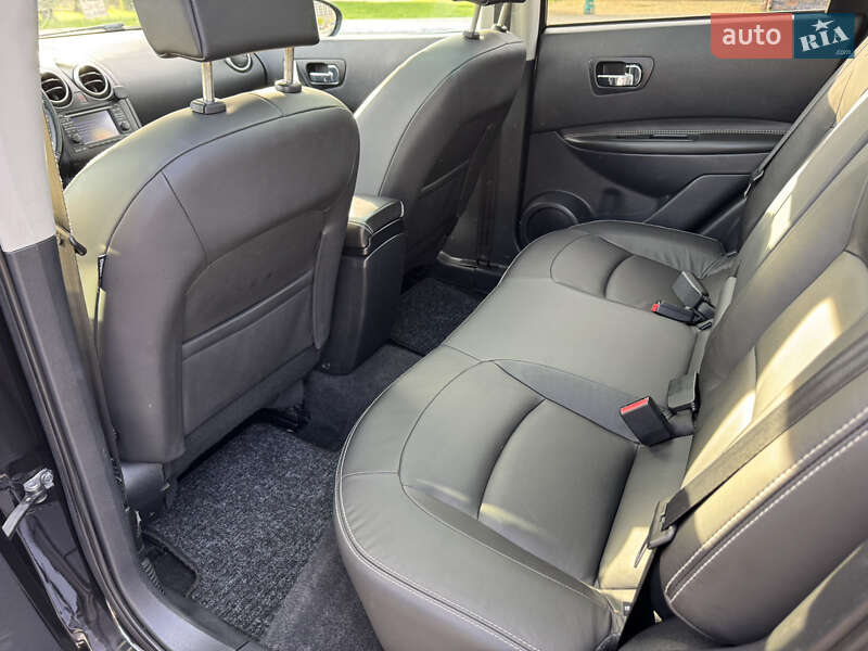 Внедорожник / Кроссовер Nissan Qashqai 2011 в Луцке фото 19 Внедорожник / Кроссовер Nissan Qashqai 2011 в Луцке