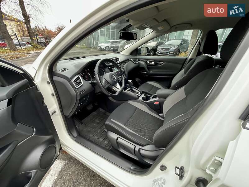 Внедорожник / Кроссовер Nissan Qashqai 2020 в Киеве