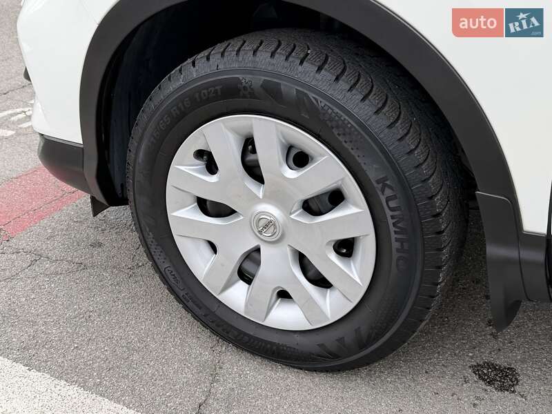 Внедорожник / Кроссовер Nissan Qashqai 2021 в Днепре