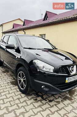Внедорожник / Кроссовер Nissan Qashqai 2013 в Остроге