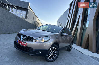 Позашляховик / Кросовер Nissan Qashqai 2012 в Луцьку