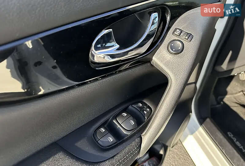 Позашляховик / Кросовер Nissan Qashqai 2018 в Дніпрі фото 11 Позашляховик / Кросовер Nissan Qashqai 2018 в Дніпрі