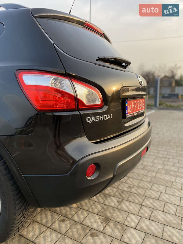Внедорожник / Кроссовер Nissan Qashqai 2013 в Ровно