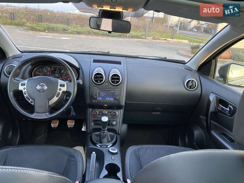 Внедорожник / Кроссовер Nissan Qashqai 2013 в Ровно