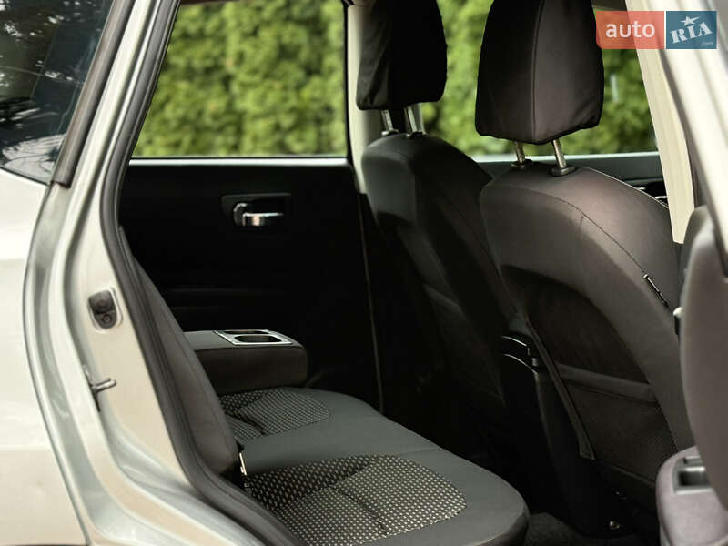Внедорожник / Кроссовер Nissan Qashqai 2009 в Староконстантинове фото 17 Внедорожник / Кроссовер Nissan Qashqai 2009 в Староконстантинове