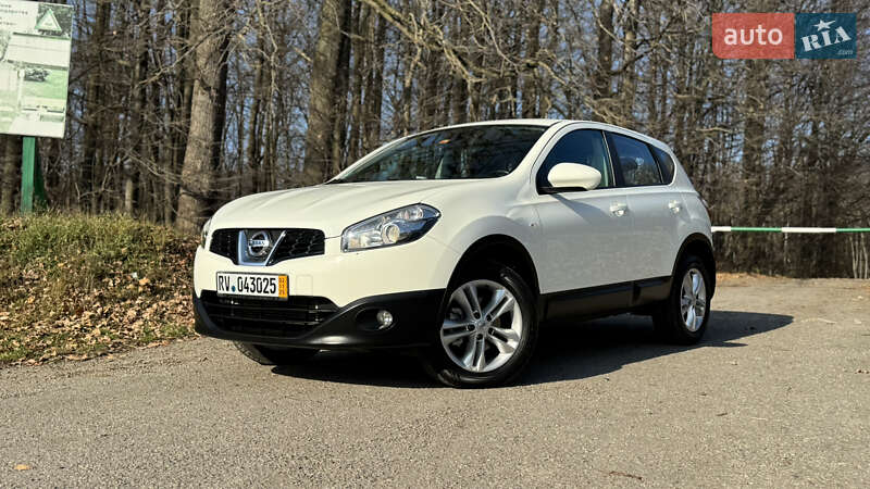 Внедорожник / Кроссовер Nissan Qashqai 2014 в Виннице