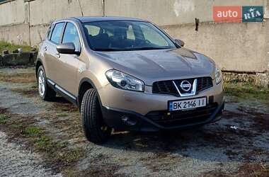 Внедорожник / Кроссовер Nissan Qashqai 2010 в Ровно