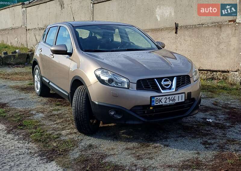 Внедорожник / Кроссовер Nissan Qashqai 2010 в Ровно фото Внедорожник / Кроссовер Nissan Qashqai 2010 в Ровно