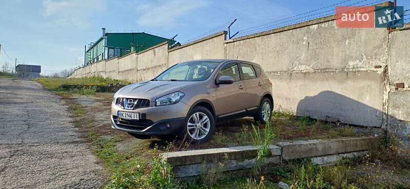 Внедорожник / Кроссовер Nissan Qashqai 2010 в Ровно фото 6 Внедорожник / Кроссовер Nissan Qashqai 2010 в Ровно