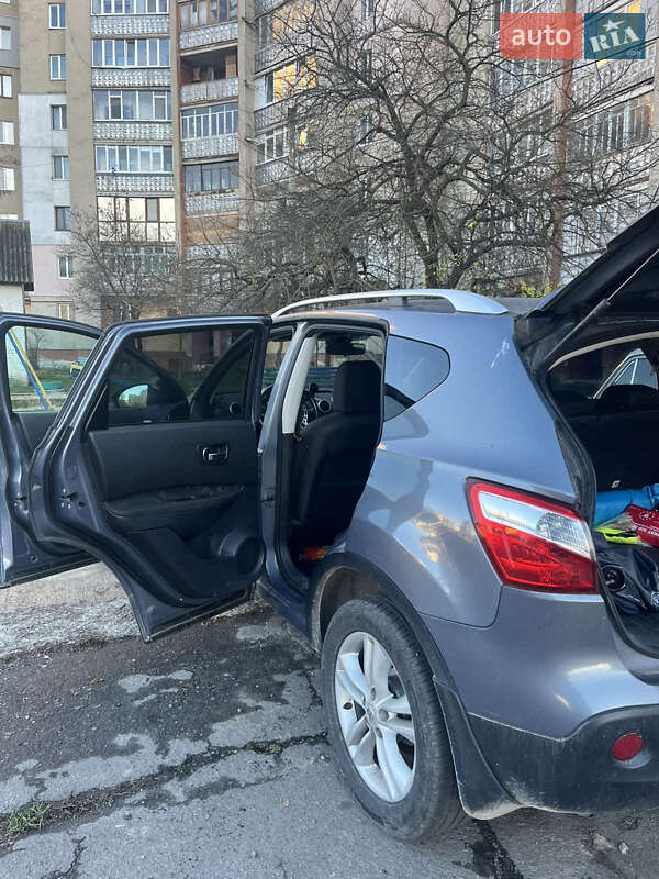 Внедорожник / Кроссовер Nissan Qashqai 2010 в Калуше
