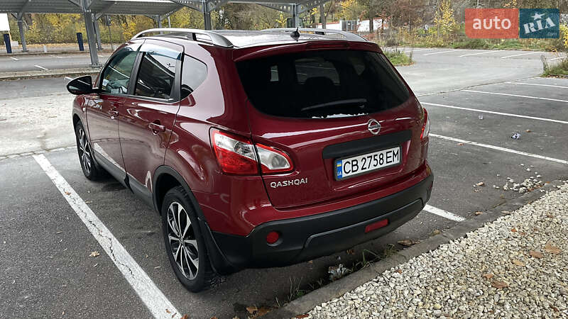 Внедорожник / Кроссовер Nissan Qashqai 2012 в Киеве
