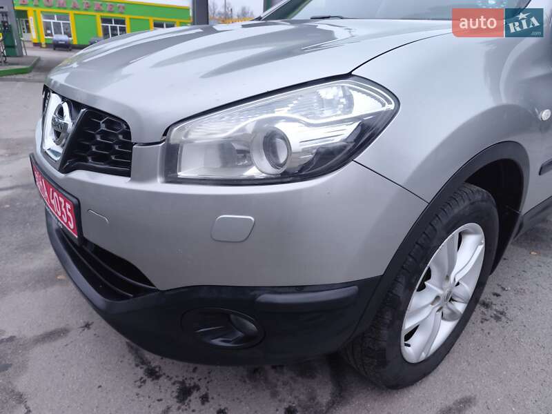 Внедорожник / Кроссовер Nissan Qashqai 2010 в Звягеле