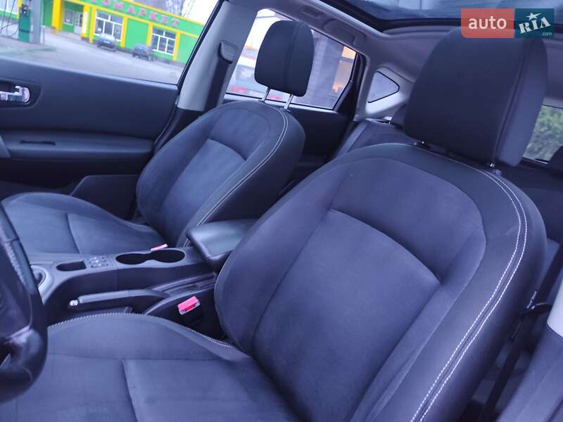 Внедорожник / Кроссовер Nissan Qashqai 2010 в Звягеле