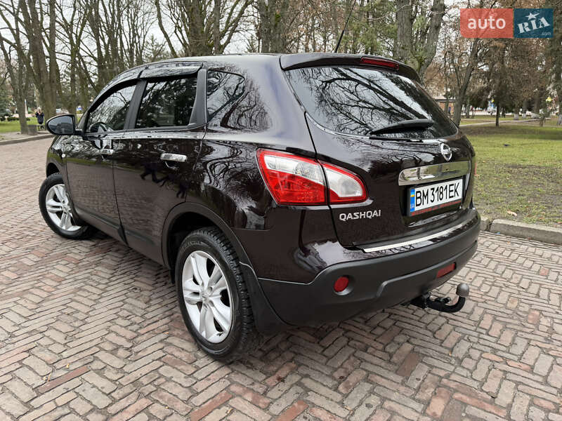 Внедорожник / Кроссовер Nissan Qashqai 2011 в Конотопе