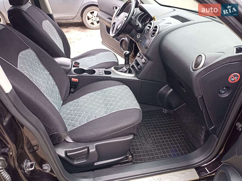 Внедорожник / Кроссовер Nissan Qashqai 2011 в Конотопе