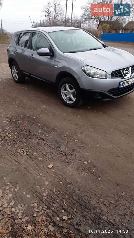Внедорожник / Кроссовер Nissan Qashqai 2010 в Липовце