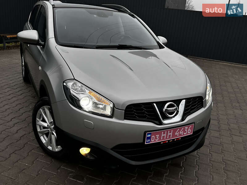 Внедорожник / Кроссовер Nissan Qashqai 2011 в Косове