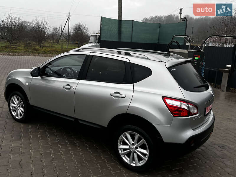 Внедорожник / Кроссовер Nissan Qashqai 2011 в Косове