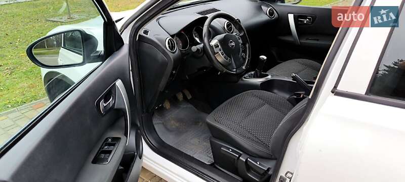 Внедорожник / Кроссовер Nissan Qashqai 2009 в Решетиловке фото 9 Внедорожник / Кроссовер Nissan Qashqai 2009 в Решетиловке