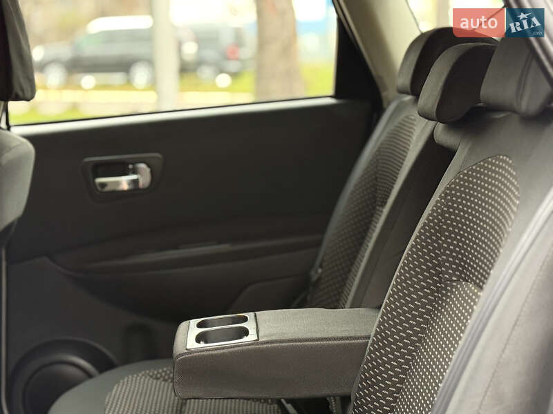 Внедорожник / Кроссовер Nissan Qashqai 2009 в Вознесенске фото 26 Внедорожник / Кроссовер Nissan Qashqai 2009 в Вознесенске