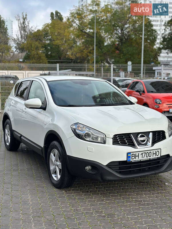 Позашляховик / Кросовер Nissan Qashqai 2010 в Одесі