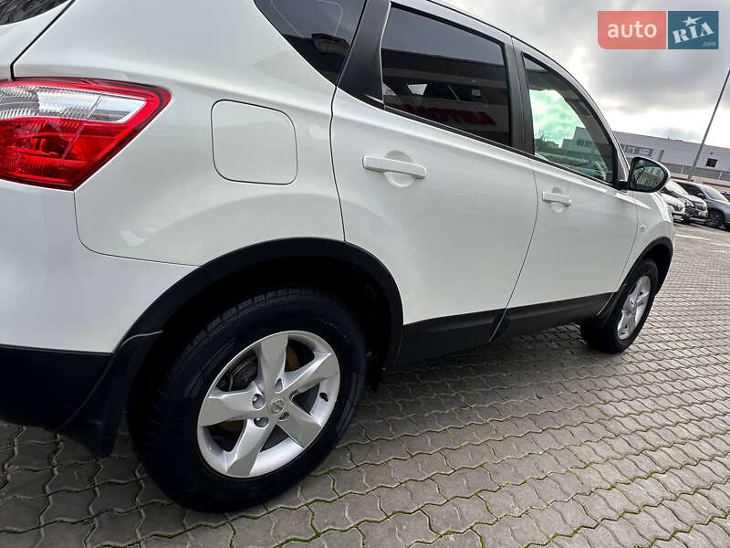 Позашляховик / Кросовер Nissan Qashqai 2010 в Одесі
